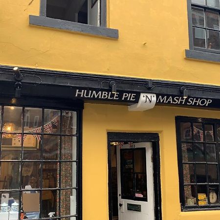 Bed and Breakfast Little Pie In The Sky Whitby Esterno foto